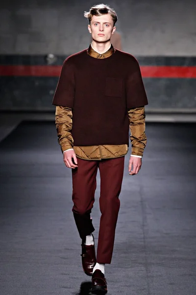 Look 14